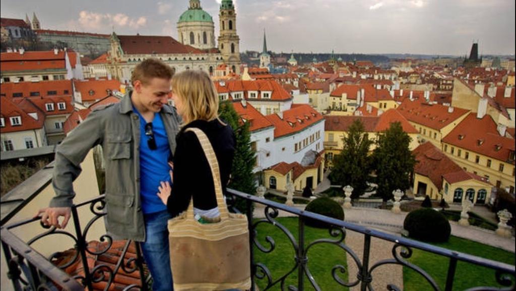 Apartment Sedlcanska - You Will Save Money Here - Equipped With Antique Furniture Prague Ngoại thất bức ảnh